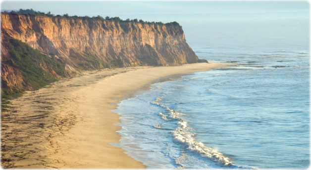 Praias Falesias